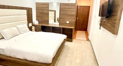 Hotel Surya Palace Room Type - Deluxe Room