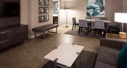 Hotel Indigo Harrisburg - Hershey Room Type - One Bedroom Suite