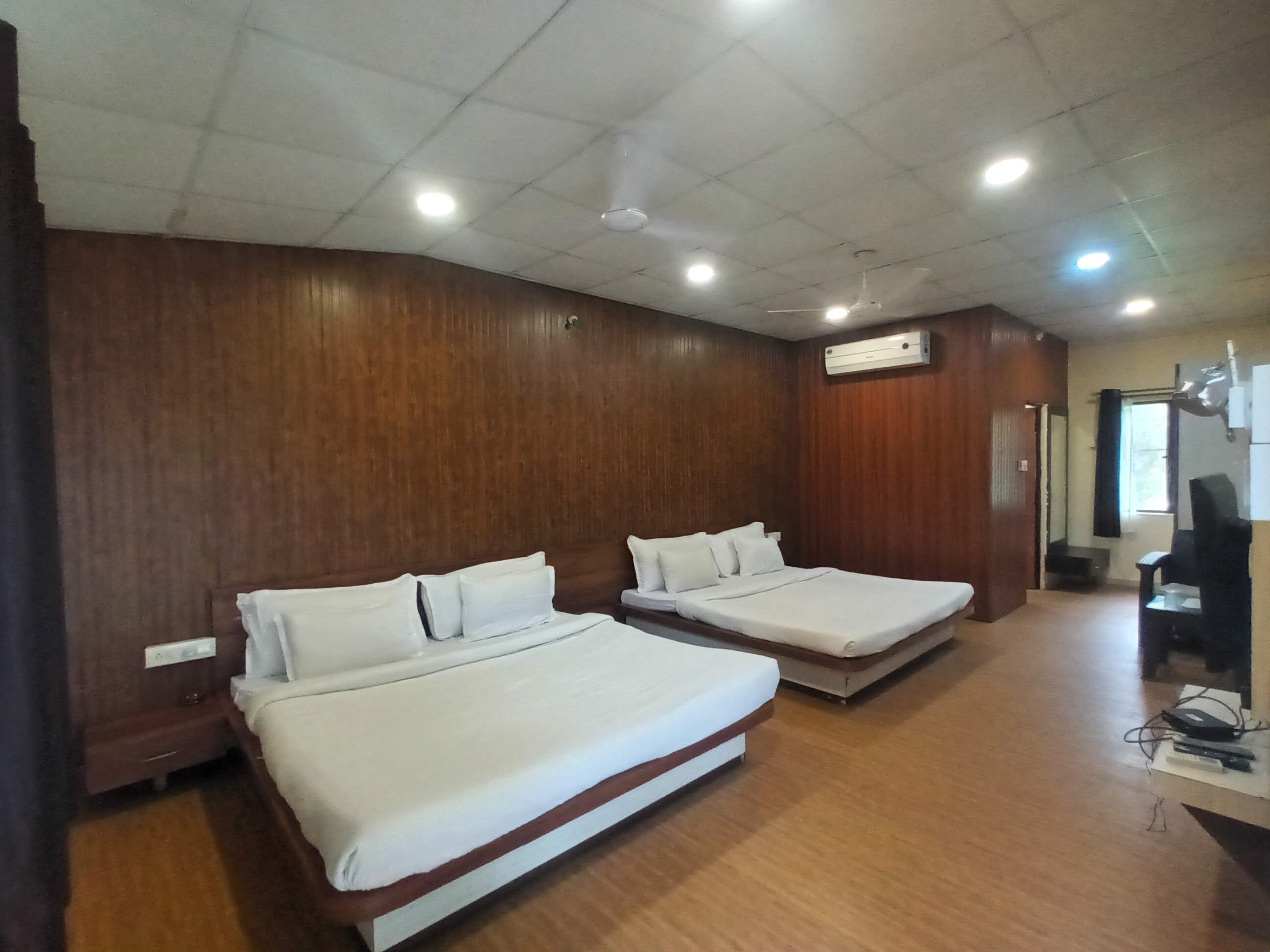 Narmada Hills Resort - Tap to explore photos