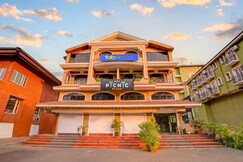 FabHotel Picnic Plaza