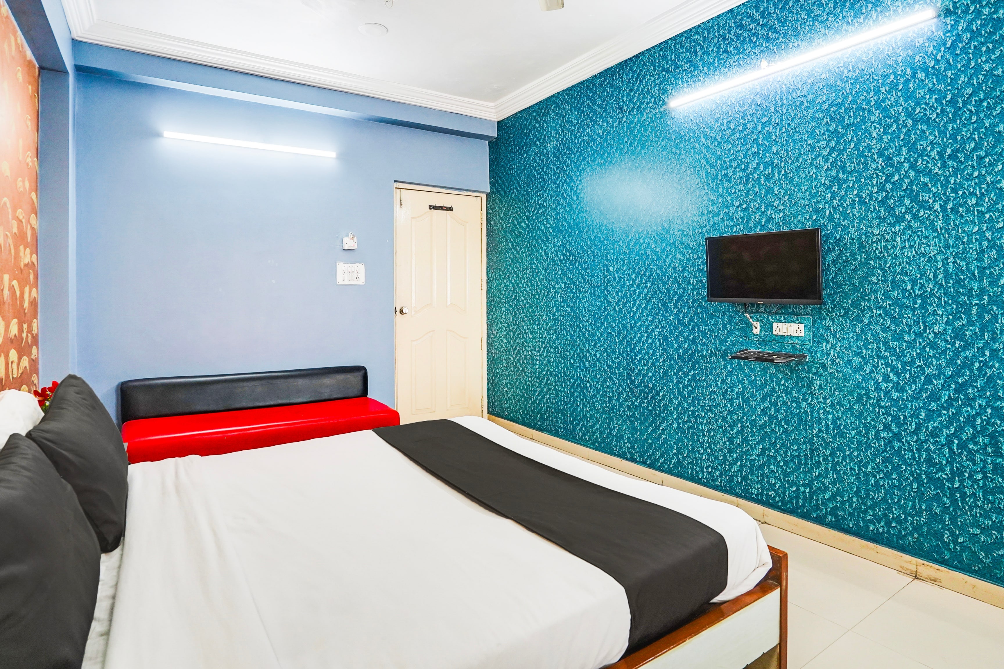 Super Hotel O Vibrant Residency - Tap to explore photos