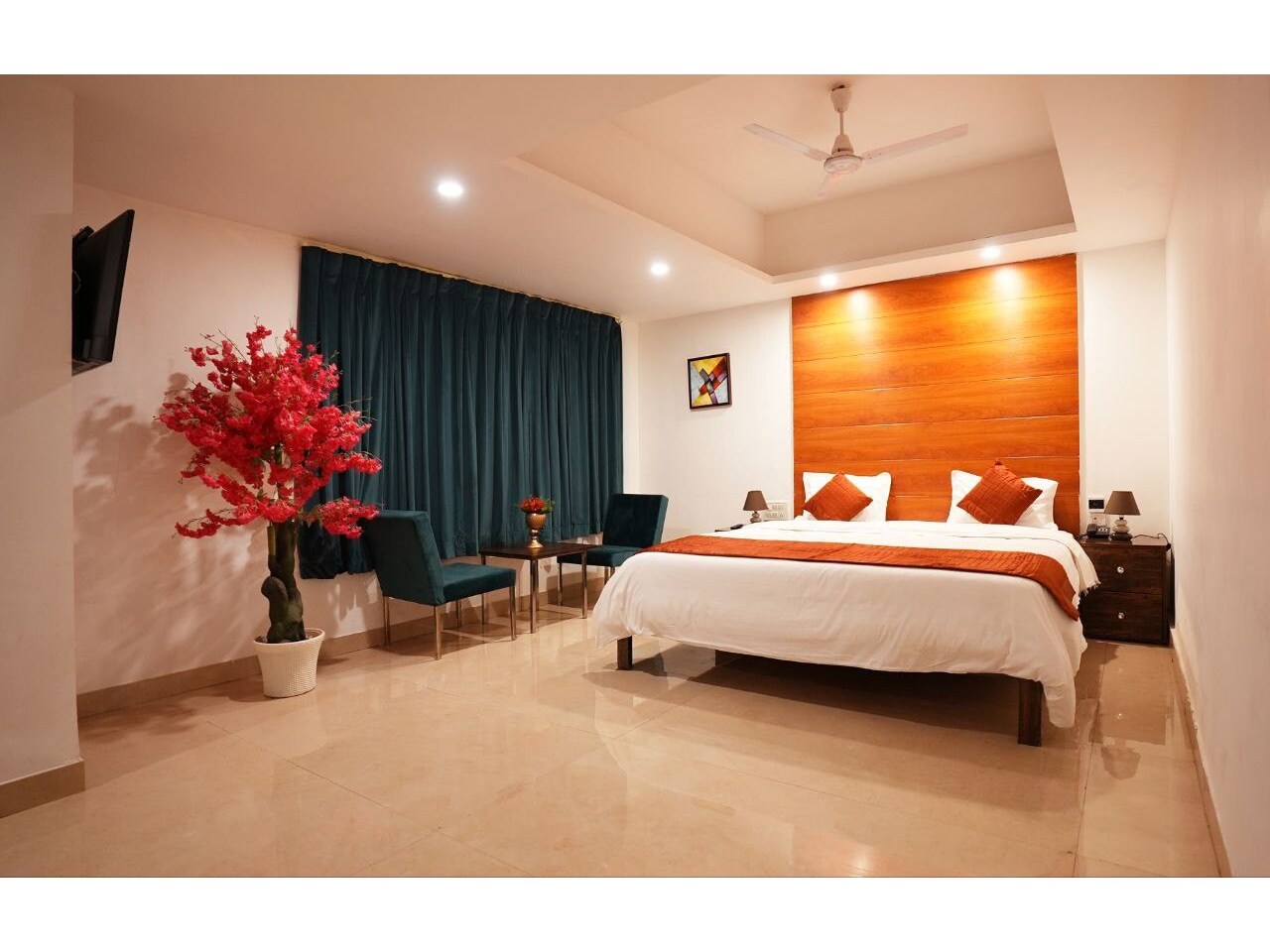 9 Star Hotel - Tap to explore photos