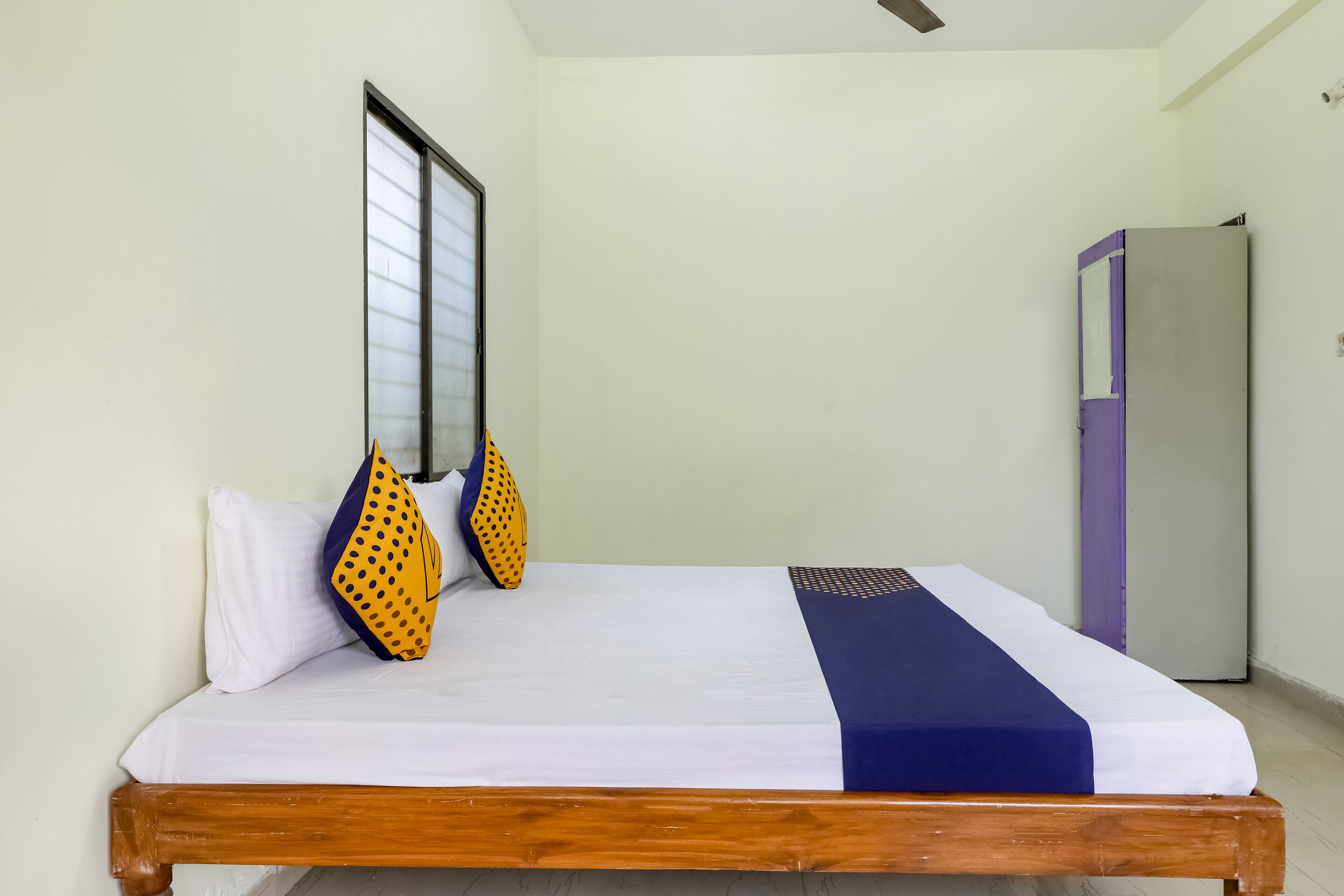 Hotel O Saavi International - Tap to explore photos