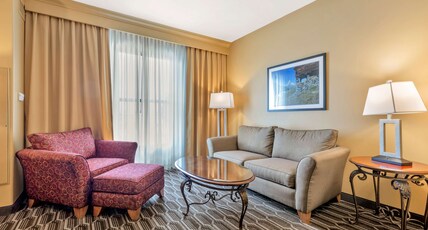 Best Western Plus Swiss Chalet Hotel & Suites Room Type - Suite-1 King Bed, Non-Smoking, Separate Living Room, 2 Flat Screen Tvs, Sofabed, Full Breakfast Best Western Plus Swiss Chalet Hotel & Suites Room Type - Suite-1 King Bed, Non-Smoking, Separate Living Room, 2 Flat Screen Tvs, Sofabed, Full Breakfast