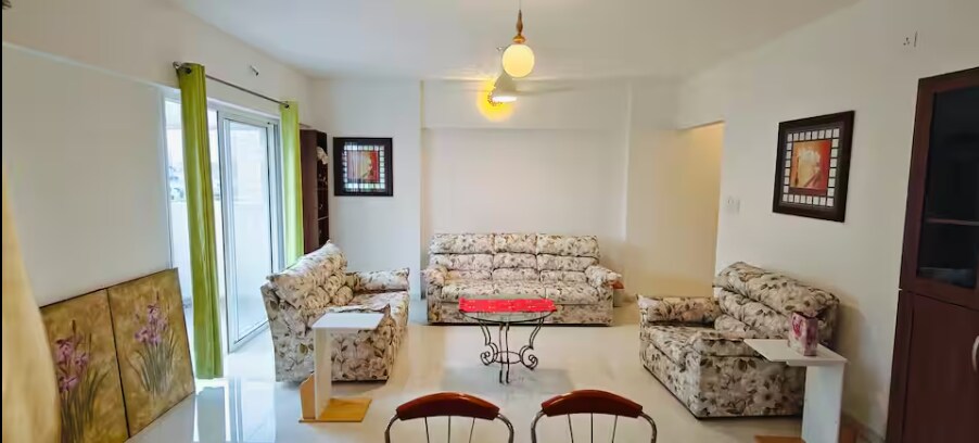 Elegant 2 bhk Posh Apt Nr EON IT - Tap to explore photos