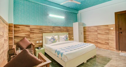 Shri Drona Hotel Room Type - Deluxe AC Room