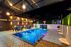 Evanaa 3 BHK Villa with big Private Pool by Estella Stays