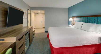 Hampton Inn by Hilton Lebanon Room Type - 1 KING MICROWV FRIDGE NS