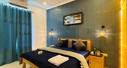 Sukkoon Aura Private Rooms By Under My Roof Room Type - Bedroom 1