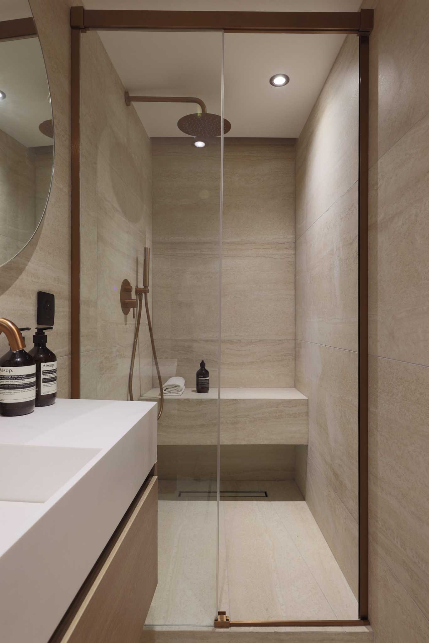 Elegant Studio A/C Montorgueil Grands Boulevards - Tap to explore photos