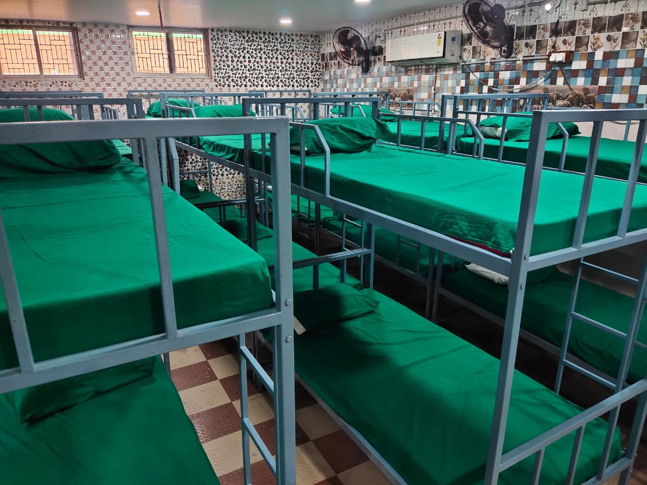 BERHAMPUR YATRI NIVAS - Tap to explore photos