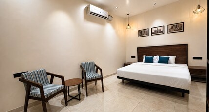 Rasa - Boutique Homestay, Kashi Room Type - Deluxe Double Room with Shared Bathroom