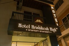 Hotel Hrishikesh High 2.0 Tapovan
