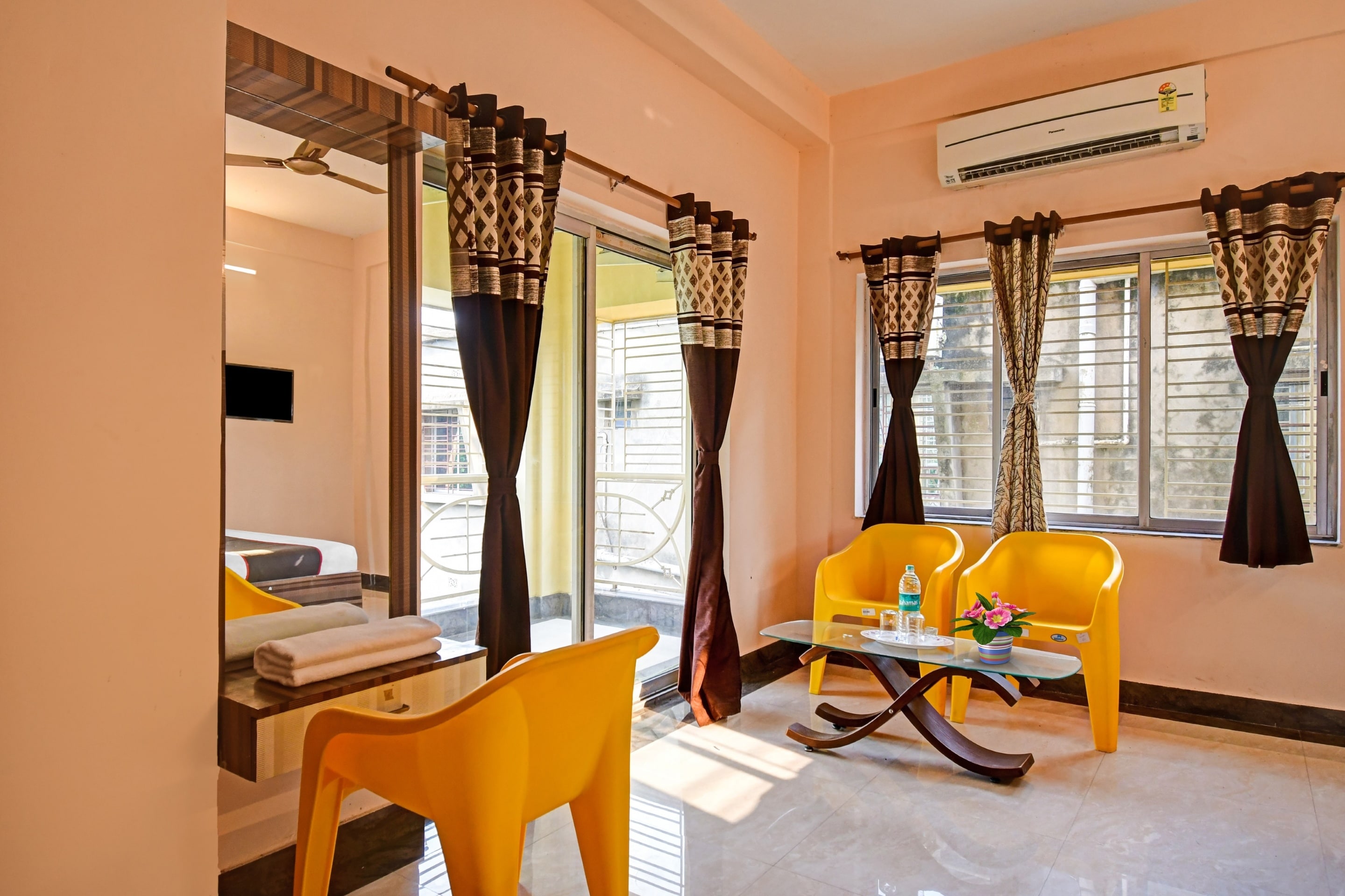 Hotel O Arham Villa - Tap to explore photos