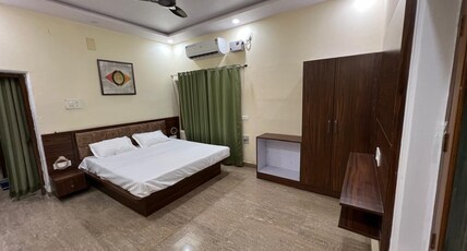 Om Kashi Villa Room Type - Deluxe Room