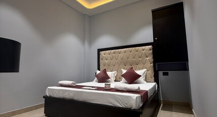 Asahi P Guest House Room Type - Deluxe 203