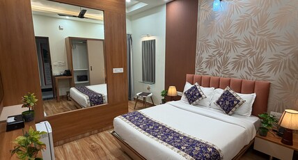 AANCHAL PALACE HOTEL Room Type - Deluxe Premium Room AANCHAL PALACE HOTEL Room Type - Deluxe Premium Room