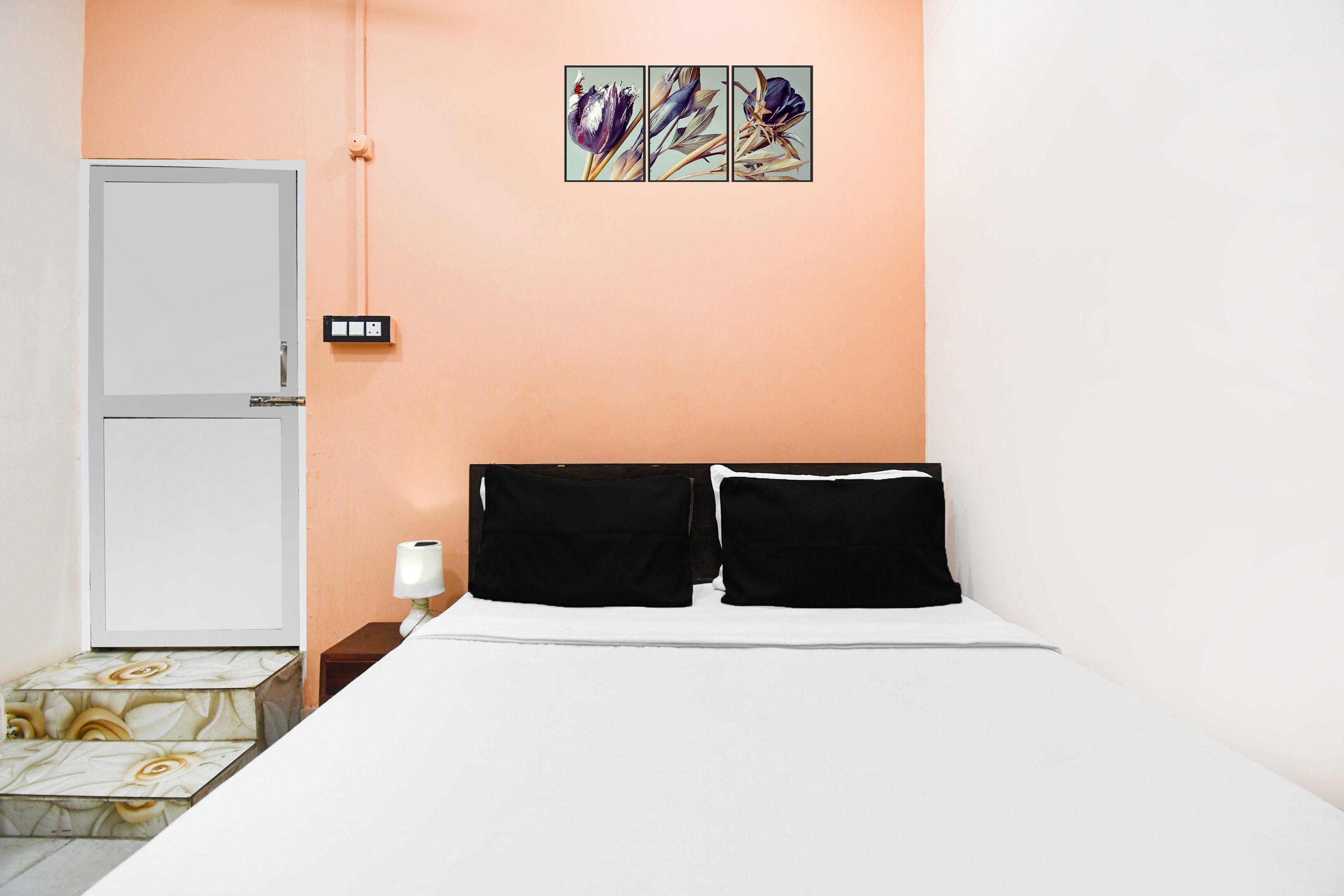 Hotel O Sofitel Hotel - Tap to explore photos