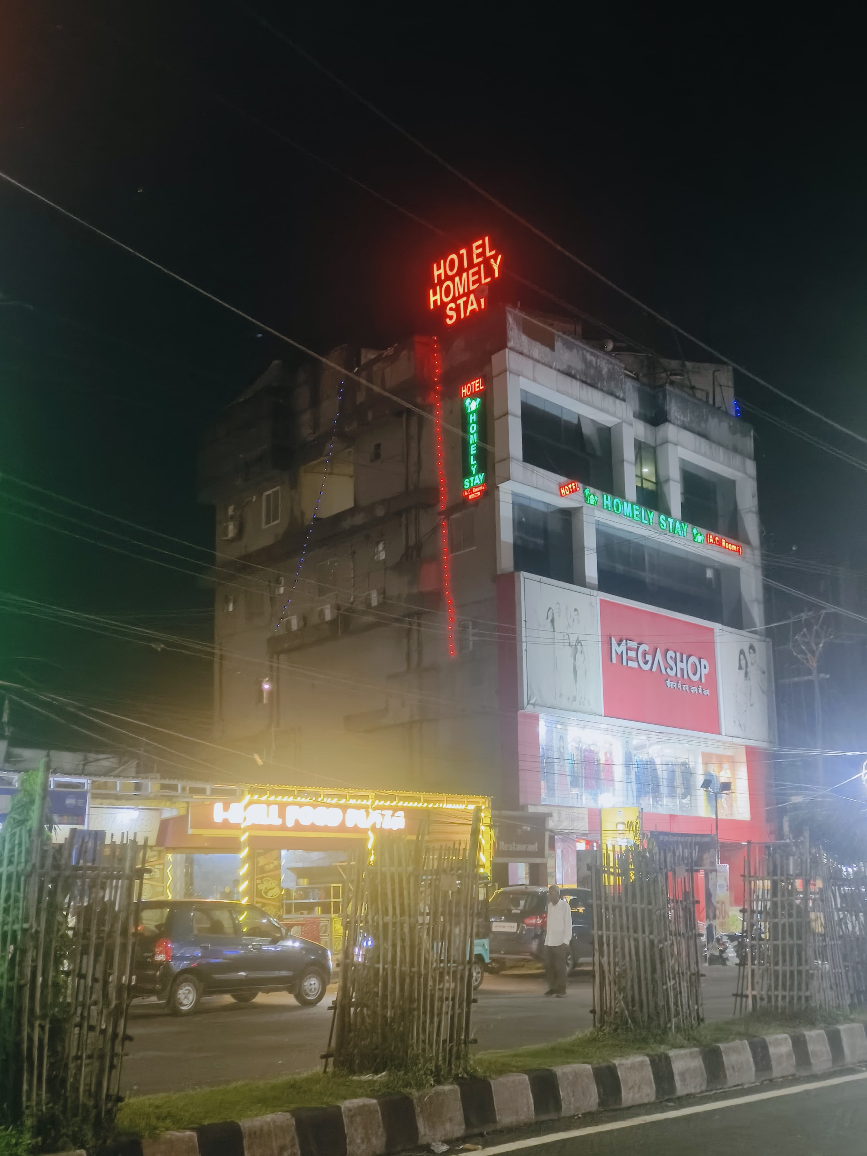 HOMELY STAY - Tap to explore photos