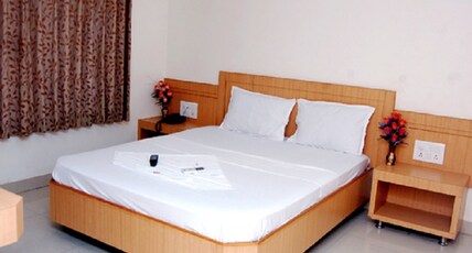 Hotel Sai Smita Room Type - Deluxe Double Bed Non AC Room