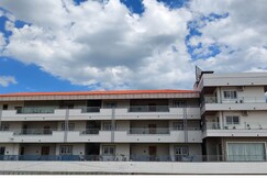 SR RESORTS