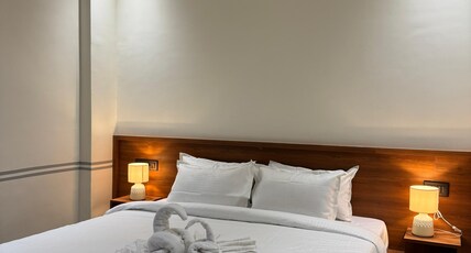 Unplan Udaipur - Lake Facing Room Type - Bollywood Twin Room B-Wing