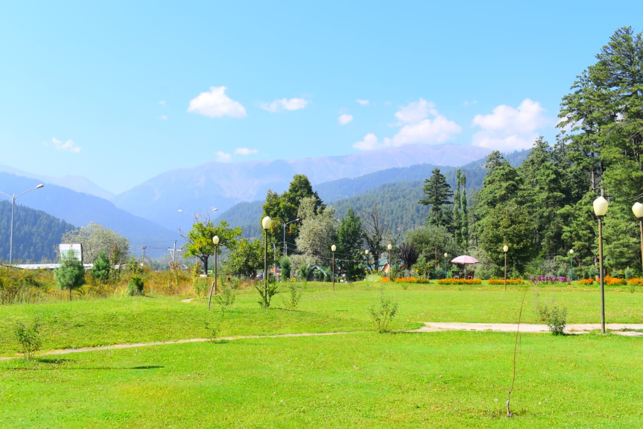 Grand Mumtaz Tangmarg - Tap to explore photos
