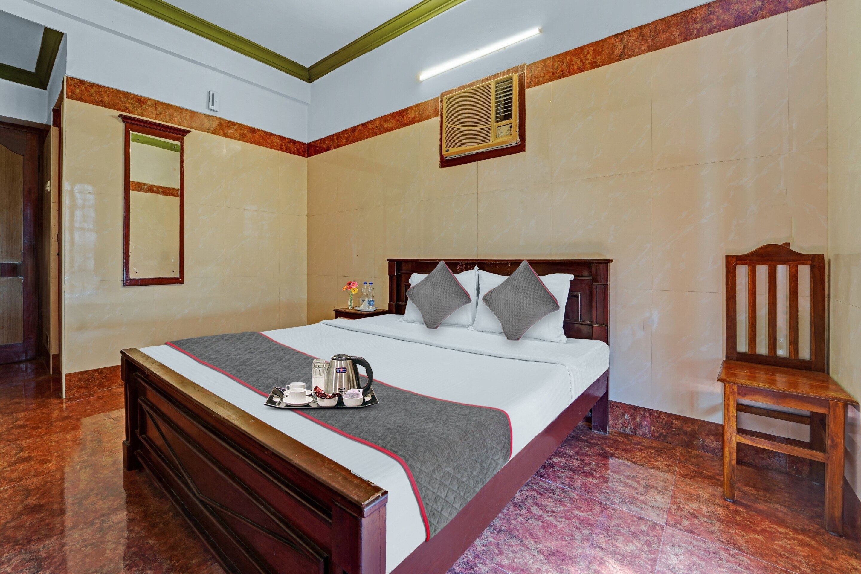 Hotel Janakiraman inn - Tap to explore photos