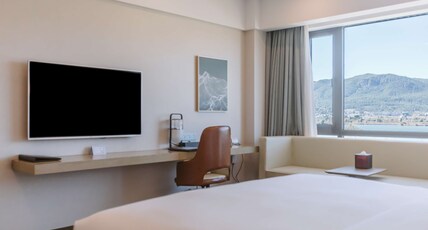 Hilton Lijiang Room Type - KING DELUXE ROOM