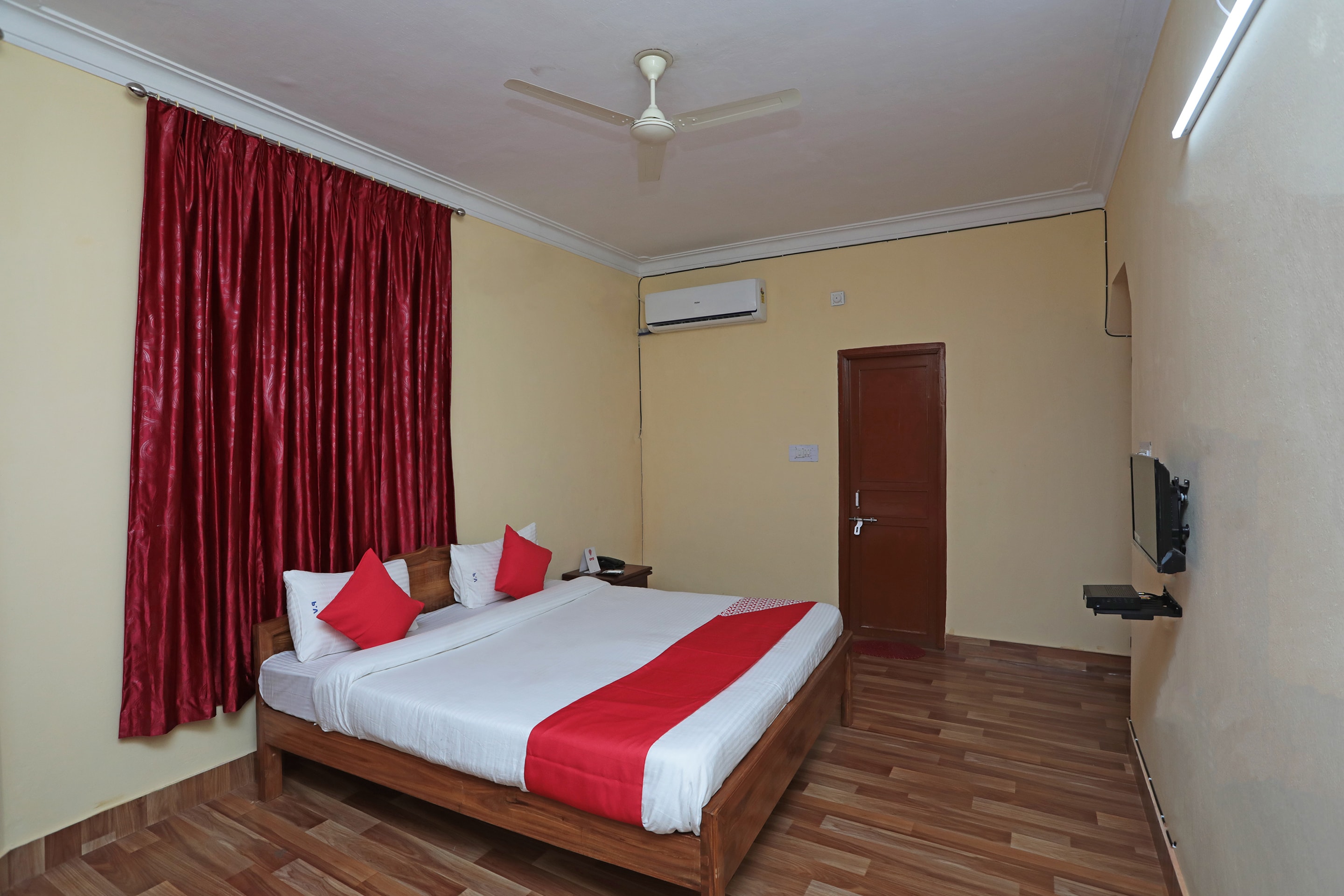 Hotel O Pink Villa Guest House - Tap to explore photos