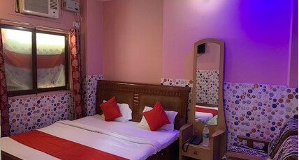 Hotel Park View Room Type - Deluxe Ac Room