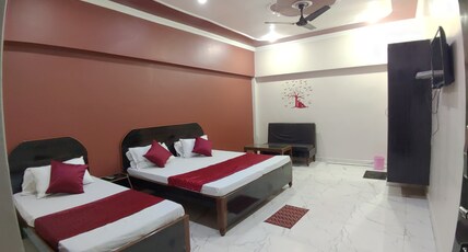 Hotel India Room Type - TRIPLE BEDDED DELUXE AC ROOM