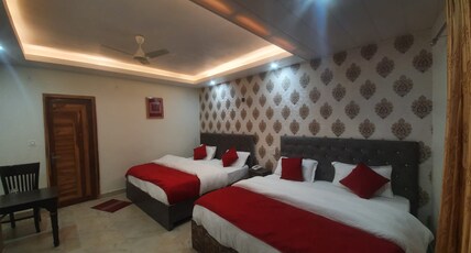 Baakhli Guest House Room Type - Family Double Bed Room