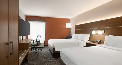 Holiday Inn Express VERO BEACH-WEST (I-95) Room Type - Queen Room with Two Queen Beds