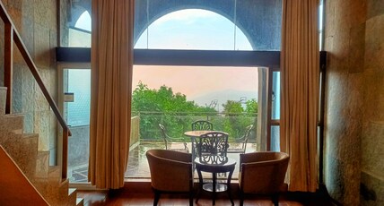 Ravine hotel Room Type - Ground Floor Premium with Balcony