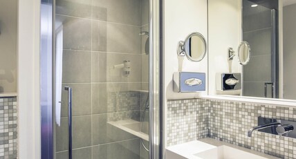 MERCURE BAYONNE CENTRE Room Type - Privilege Room with 1 double bed