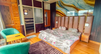 Forest Heaven A 1BR homestay by Homeyhuts Room Type - Bedroom