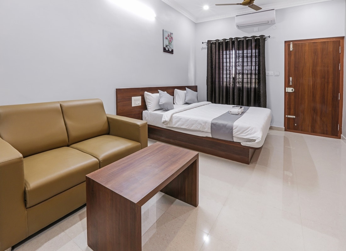Gateway Suites - Tap to explore photos