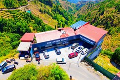 The green acres hotel & restaurant