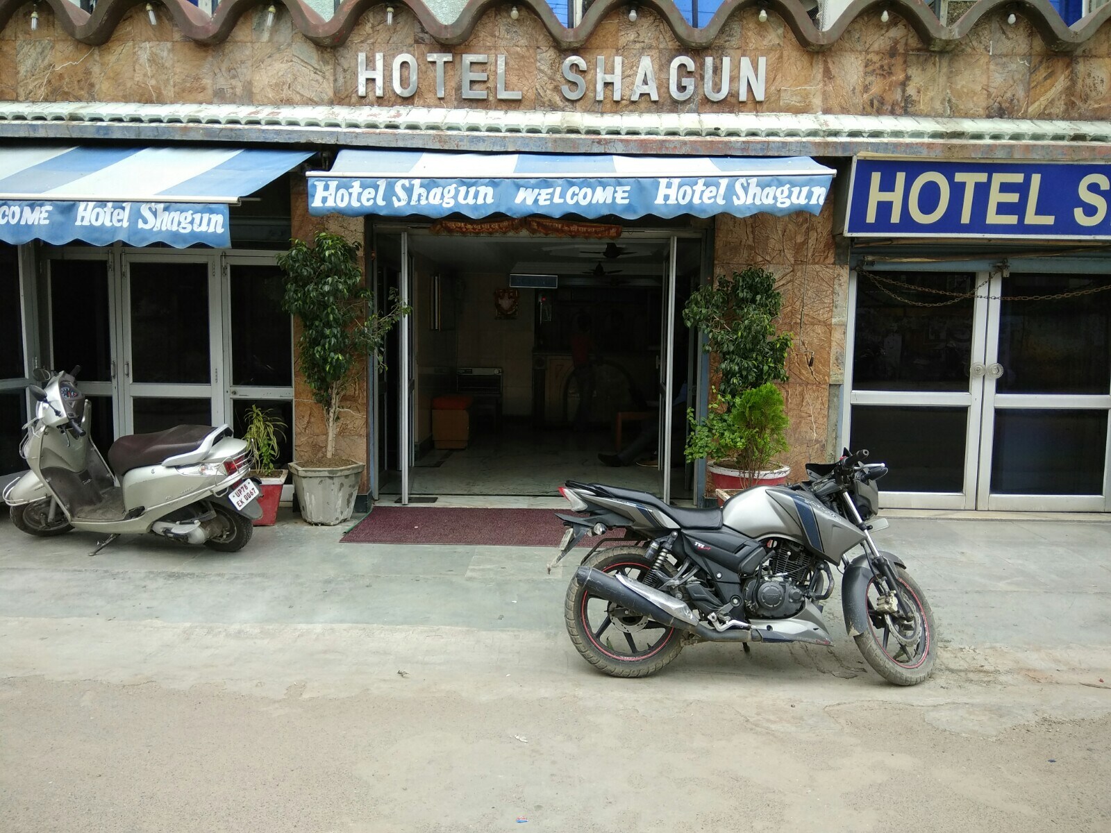 Main gallery