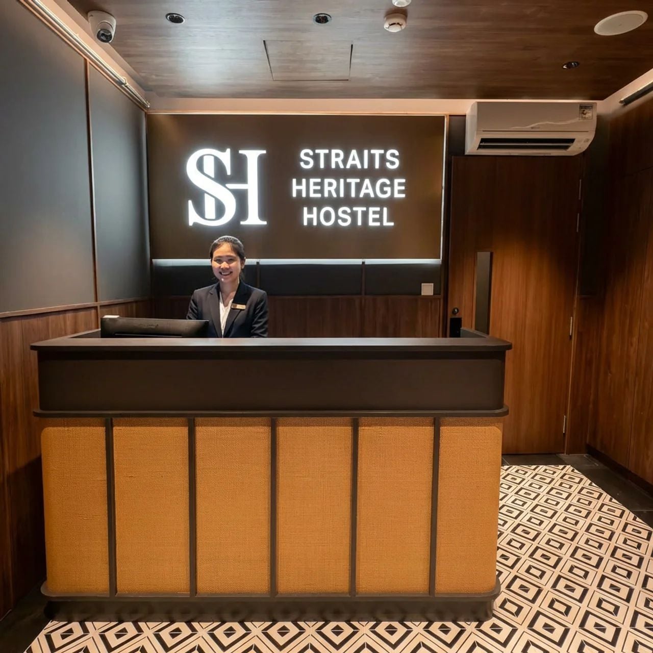 Straits Heritage Hostel - Tap to explore photos