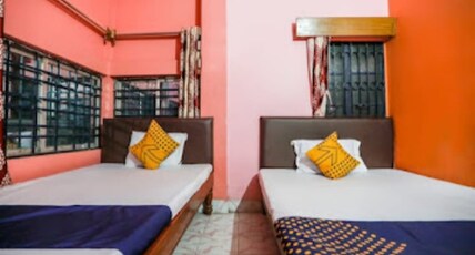 Diamonds Guests Houses Room Type - Deluxe Double Room
