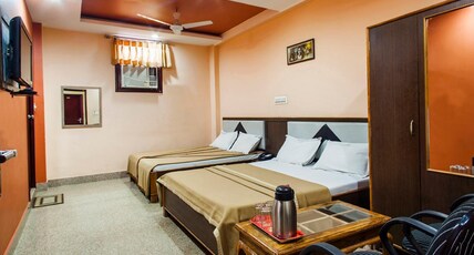 Hotel Babu Palace Room Type - Royal Family Room (Four Person)