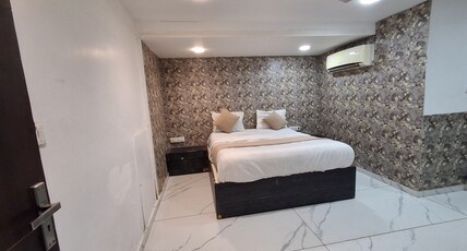 Hotel Skyway, Ahmedabad. Room Type - Super Deluxe Ac
