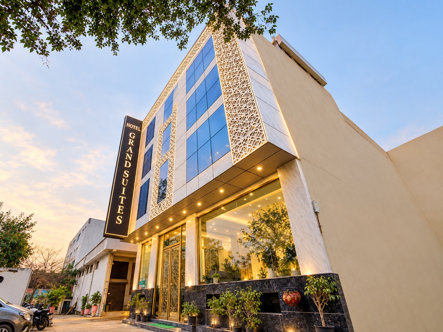 Hotel Grand Suites - Delhi Airport - Tap to explore photos