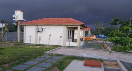 The Huts Cottage Room Type - Private Cottage