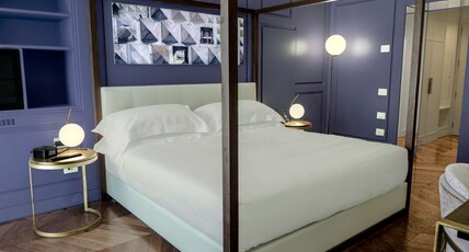 The Britannique Hotel Naples, Curio Collection By Hilton Room Type - KING DELUXE ROOM SEA VIEW The Britannique Hotel Naples, Curio Collection By Hilton Room Type - KING DELUXE ROOM SEA VIEW