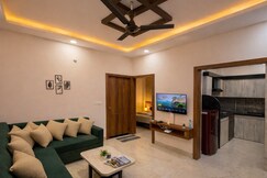Couple Friendly Luxe 1BHK Workspace Vijay Nagar