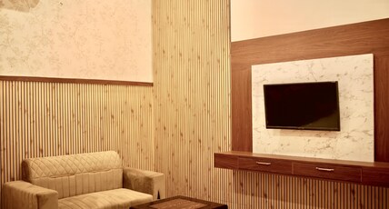 Hotel Baikunth Radhika Room Type - Premium AC family Room
