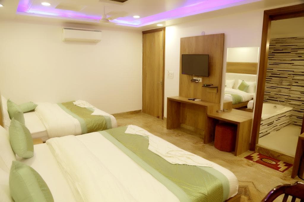 Hotel True Stay @ New Delhi - Tap to explore photos